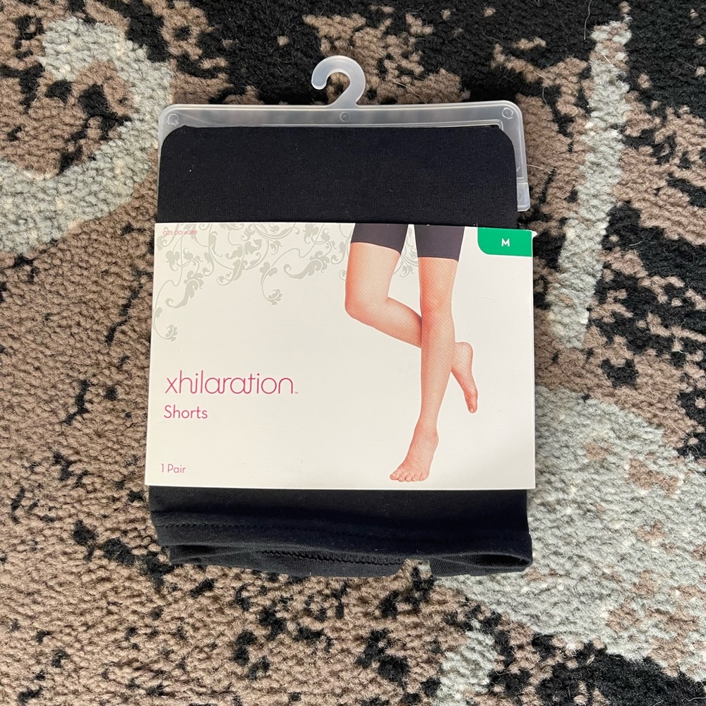 Xhilaration: (MEDIUM) Black Cotton Biker Shorts (NEW)